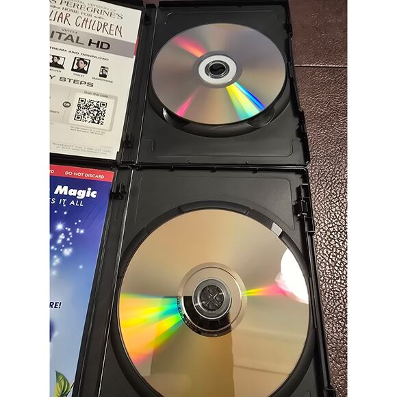 Bundle‎ of 4 DVDs titles in description - Picture 10 of 10